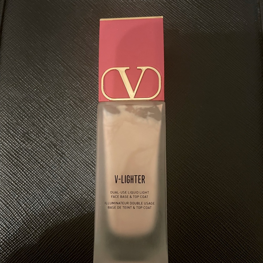 Valentino highlighter